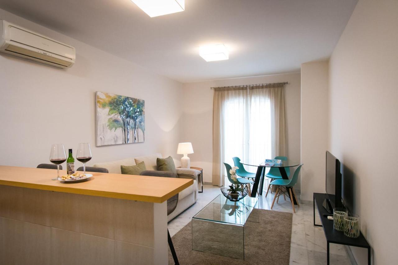Holidays2Malaga Pena Parking & French Balcony & Smart Tv Bagian luar foto